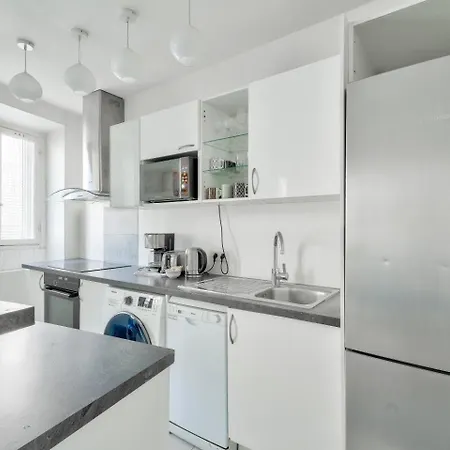 Daire Guestready - Modern Comfort In Les Batignolles *